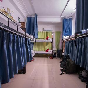 Dormitory Room Mixed