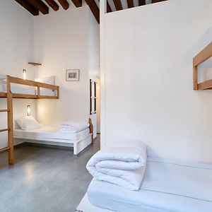 Chambre Juste Pour Hommes Dortoir