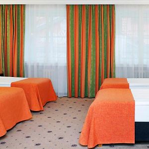 Chambre Standarde Quadruple