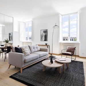 Appartement à 2 Chambres à Coucher