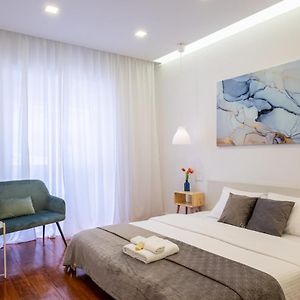 Hola Lisbon Suites
