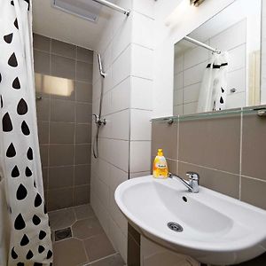 Appartement à 4 Chambres à Coucher