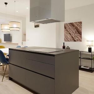 Appartement à 3 Chambres à Coucher
