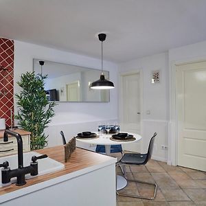 Leeways Apartment I In San Lorenzo