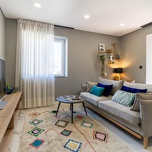 Appartement de Luxe à 2 Chambres à Coucher