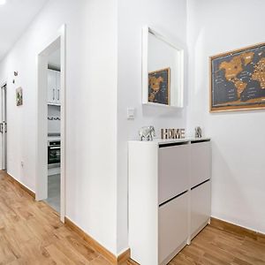 Appartement à 3 Chambres à Coucher