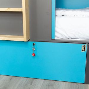 Dormitory Room Mixed