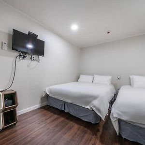 Family Without Window King Room