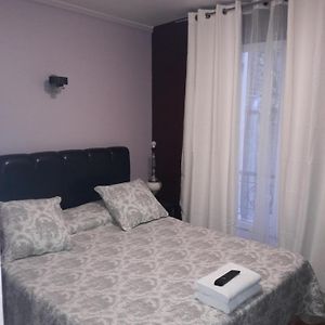 Chambre Standarde Lit Queen-Size