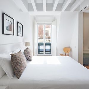 Appartement de Luxe à 2 Chambres à Coucher