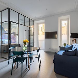 Appartement à 2 Chambres à Coucher