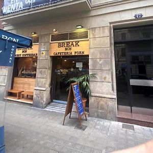 Break Bcn - Hostal & Coffeebar