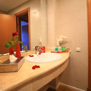 Appartement à 3 Chambres à Coucher