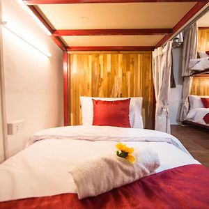 Dormitory Room Mixed