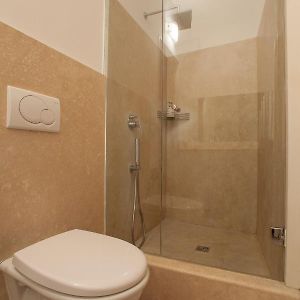 Appartement au Deuxième Étage