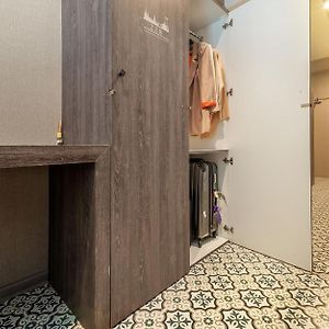 Dormitory Room Mixed