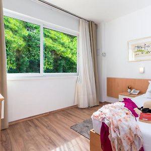 Chambre Standarde Simple