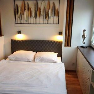 Alma Apartments Smolna