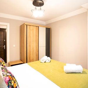 Sirena's Suites