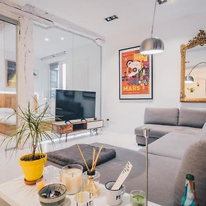 Appartement à 2 Chambres à Coucher