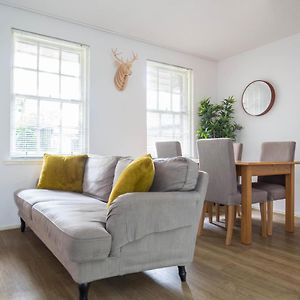 Modern Grassmarket Apartment