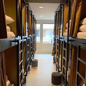 Dormitory Room Mixed