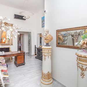 Esedra Relais