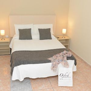 Chambre Économique Lit King-Size