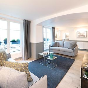 Appartement à 4 Chambres à Coucher