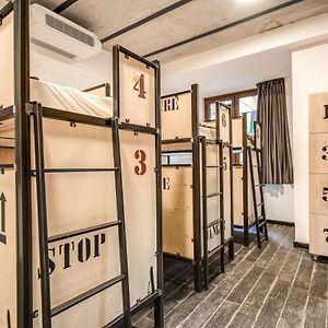 Dormitory Room Mixed