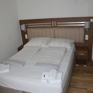 Chambre Standarde Lit King-Size