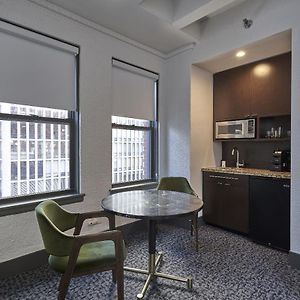 Suite Signature à 1 Chambre à Coucher Lit King-Size avec Accès aux Personnes Handicapées