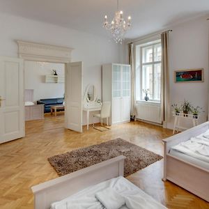 Appartement à 3 Chambres à Coucher