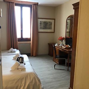 Chambre Triple de Base