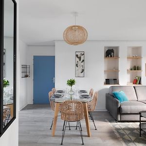 Appartement à 2 Chambres à Coucher