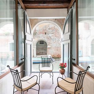 Riva Palace Apartments By Wonderful Italy