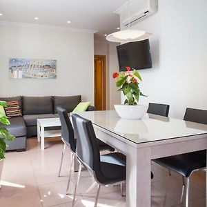 Appartement à 3 Chambres à Coucher