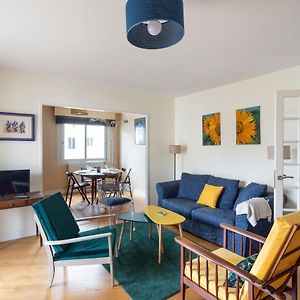 Appartement à 2 Chambres à Coucher