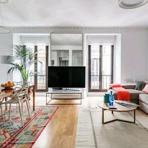Appartement à 3 Chambres à Coucher