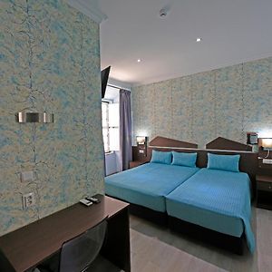 Private Bathroom Triple Room