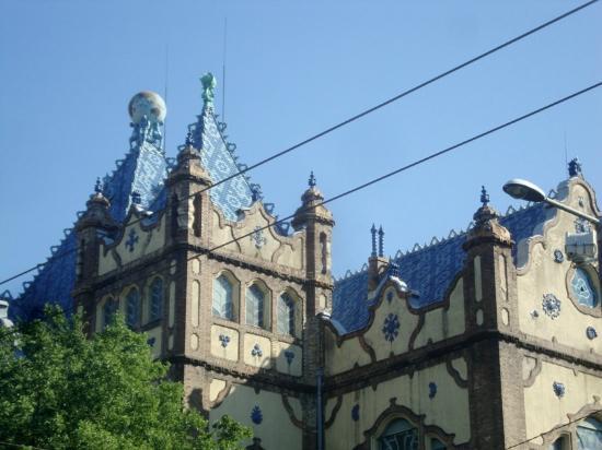 Institut hongrois de géologie et de géophysique