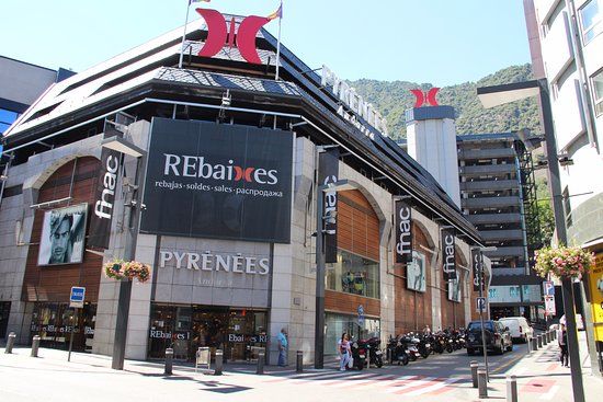 Grans Magatzems Pyrénées