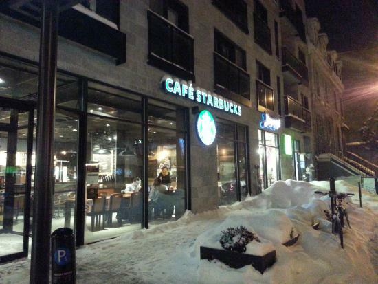 Starbucks Parc & Milton