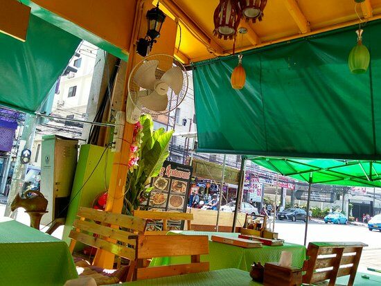 Dao Rueng Restaurant