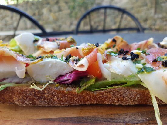 Au Jardin de la Tour