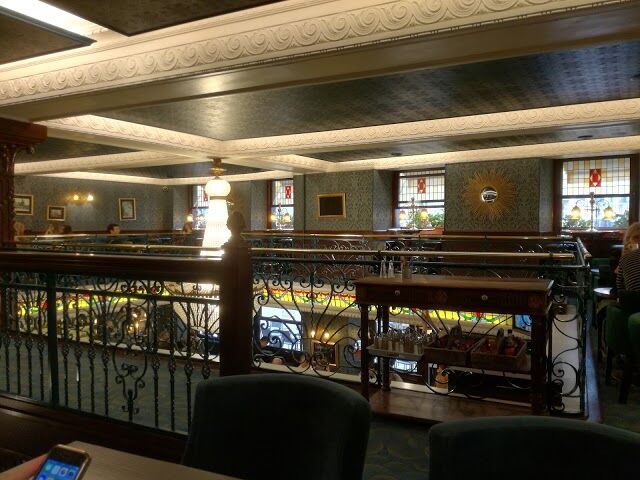 Le Café des Tribunaux