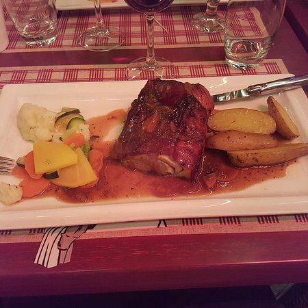 Le Porc Saint Leu Restaurant