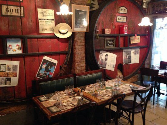 le vieux café d'ANIATHAZZE