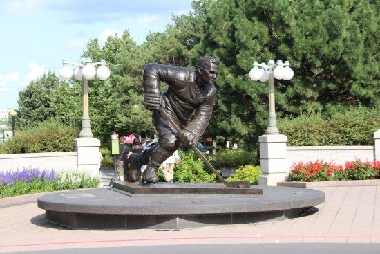 Statue de Maurice Richard