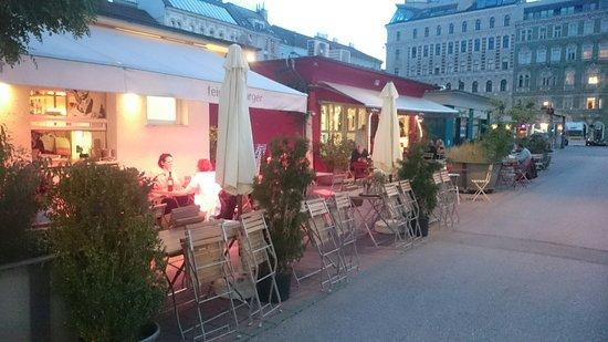 Weinschenke am Karmelitermarkt